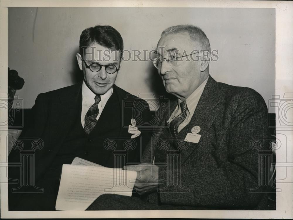 1940 Press Photo Philadelphia Pa D R A C Elliott of the Pennsylvania Hospital - Historic Images