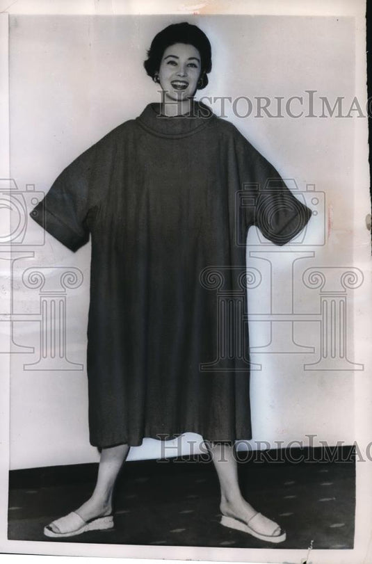 1955 Press Photo Woman Models Terry Cloth "Tent" - Historic Images