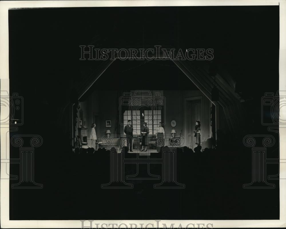 1938 Press Photo The Play is On - Historic Images