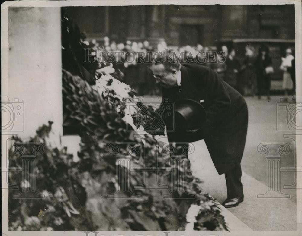 1930 Press Photo The French Delegation laid wreath at the Cenotaph in London - Historic Images