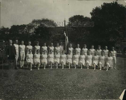 1923 Press Photo Sir Neils Bukh's ttroupe of perfect men and women from Denmark - Historic Images