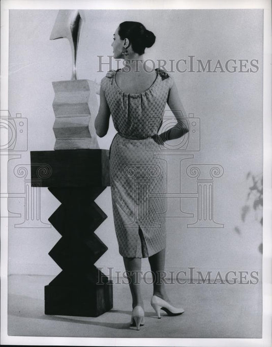 1955 Press Photo Cotton For Summer Of 1956 - Historic Images