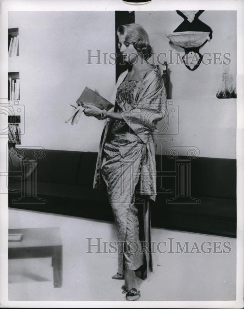 1955 Press Photo Holiday Fashion in floral pattern of silver threads - Historic Images