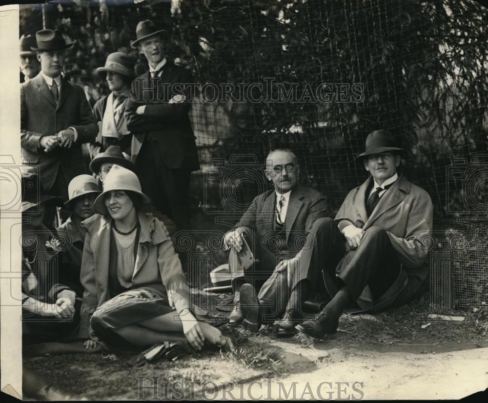 1925 Press Photo Capt Axel Wallenberg of Sweden, Count L Sparre - Historic Images