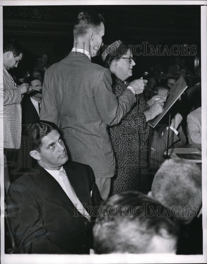 1955 Press Photo Louis E. Wolfson, listens to Bernice Fitz-Gibbons - Historic Images