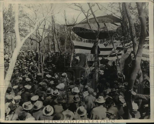 Press Photo Japanese mass meeting at Sano Park Toyko - Historic Images