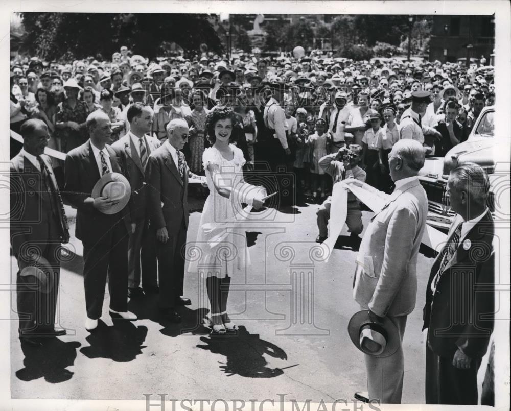 1946 Press Photo Milwalkee Centennial Opens - Historic Images