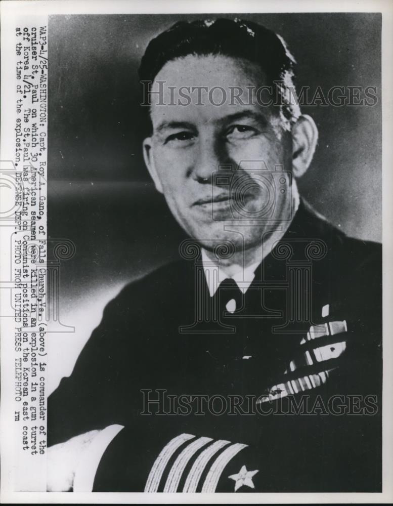 1952 Press Photo Capt. Roy A. Gano, Commander of the Cruiser St. Paul - Historic Images