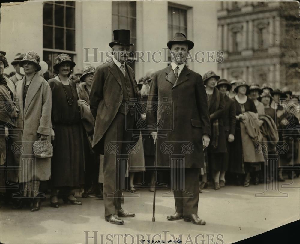 1925 Press Photo Sir Esme Howard and James L Hughes at the White House. - Historic Images