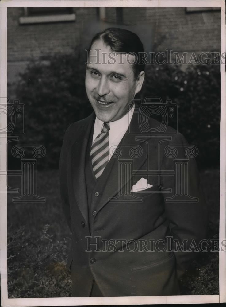 1936 Press Photo Frank Jani Physician Officiated Birth Of Quadruplets Infants - Historic Images