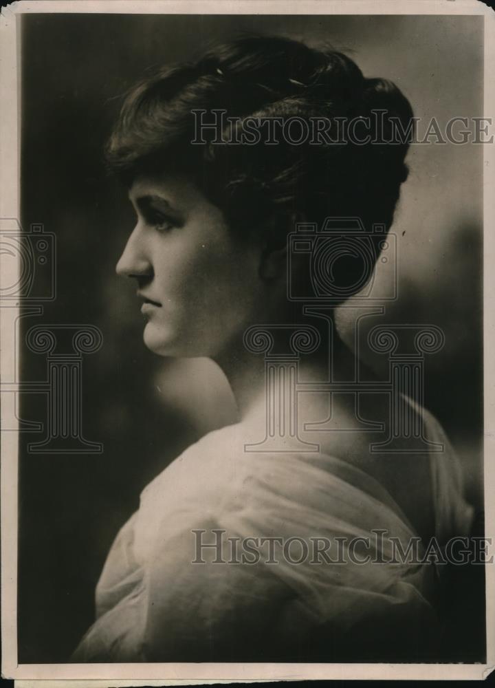 1919 Press Photo Dorothy Elizabeth Copenhaver engaged to Edward Crumston - Historic Images
