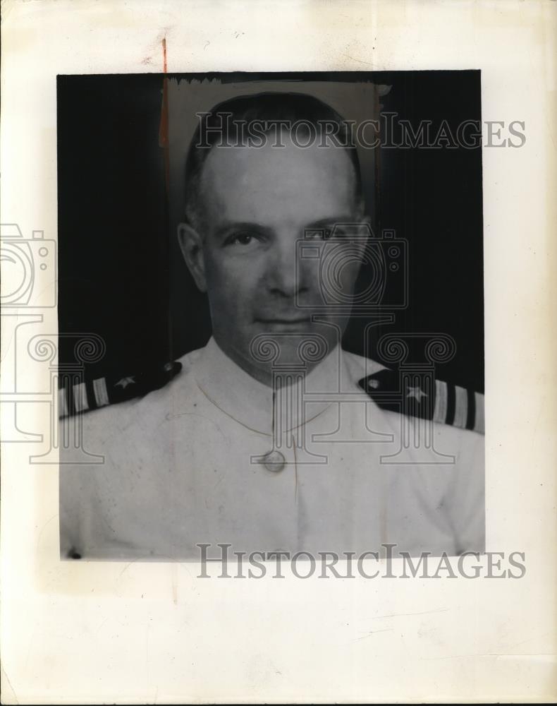 1941 Press Photo Captain Olaf M. Hustvedt USR Skipper of the North - Historic Images