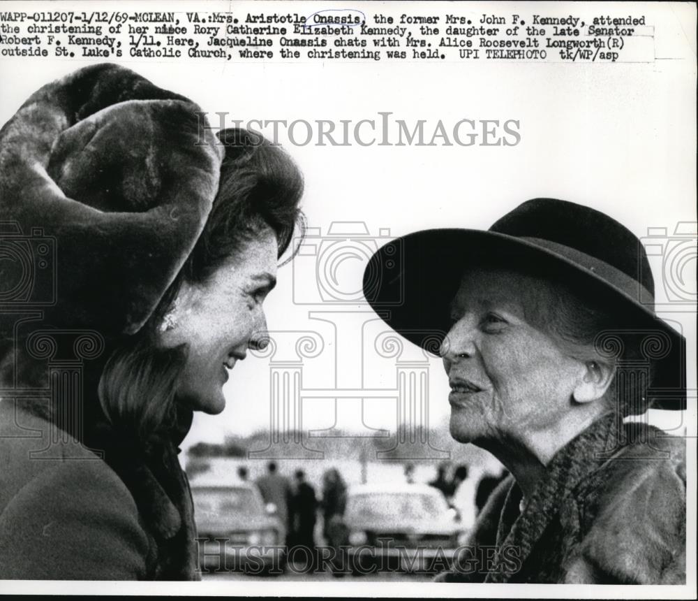 1969 Press Photo Mrs. Aristotle Onassis, the former Mrs. John F. Kennedy - Historic Images