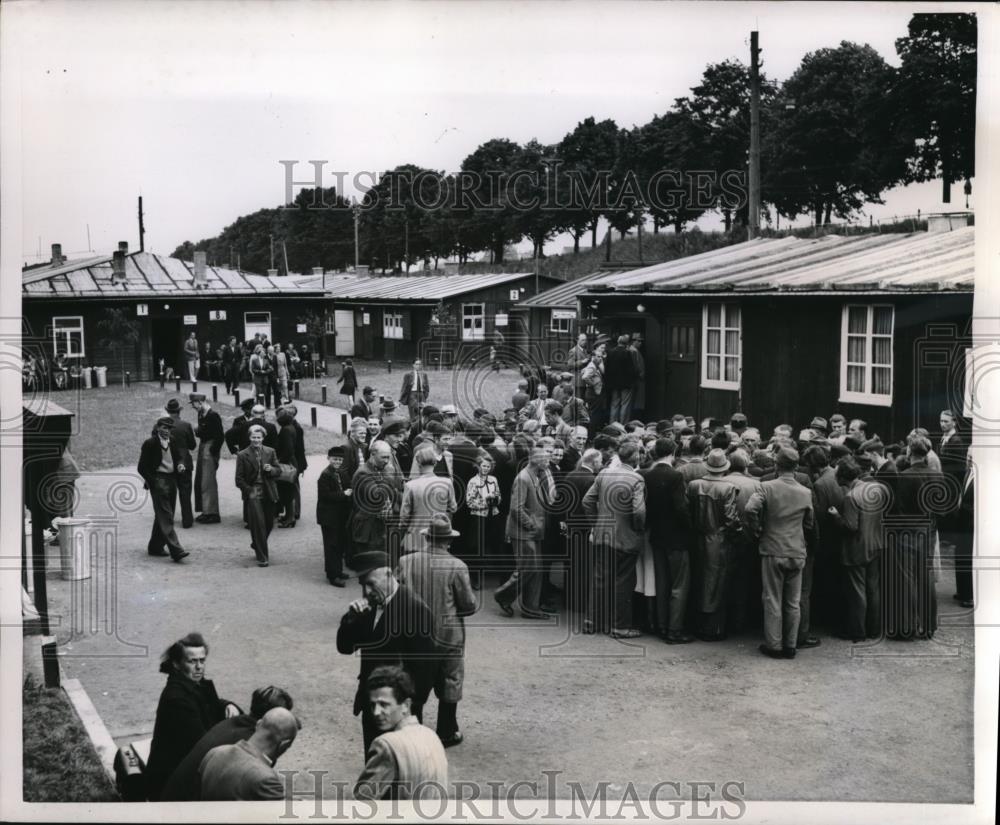 1952 Press Photo Freidland Germany Giessen camp, West Germany - Historic Images