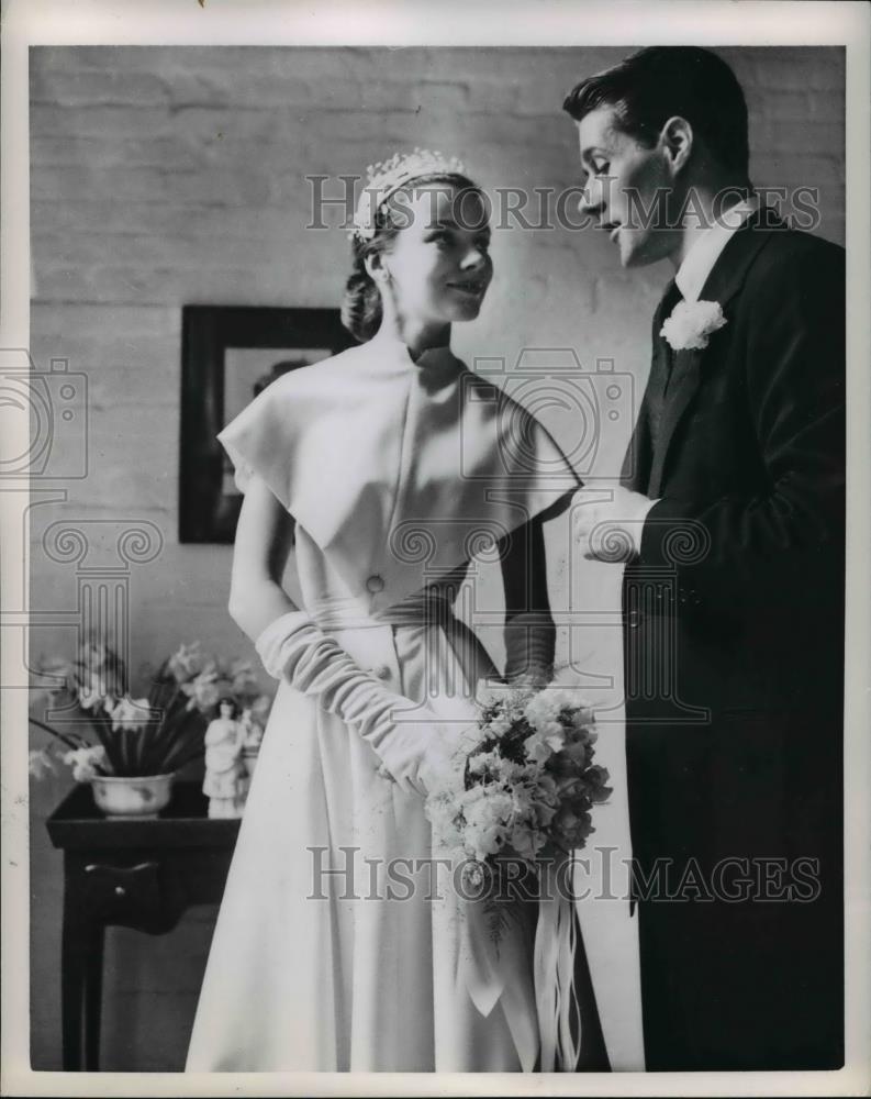 1933 Press Photo Couple Being Married In June - Historic Images