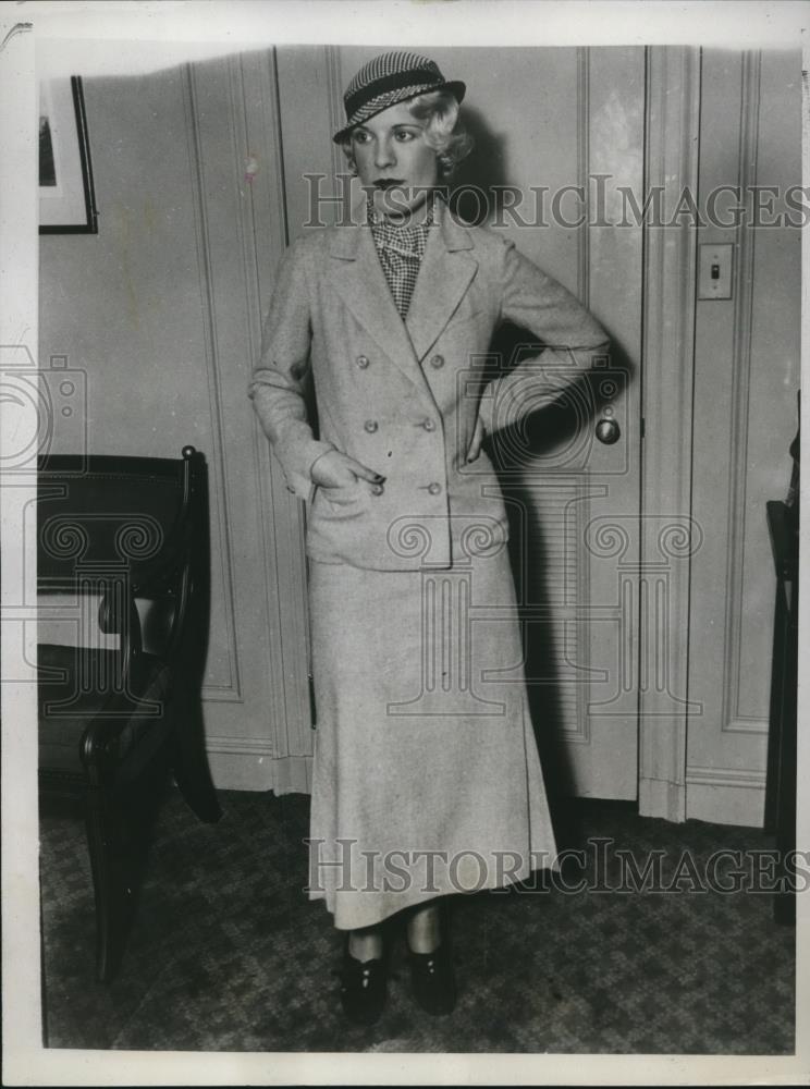 1933 Press Photo Marguerite Bailey Is Seen Aboard The S.S. Santa Rosa - Historic Images