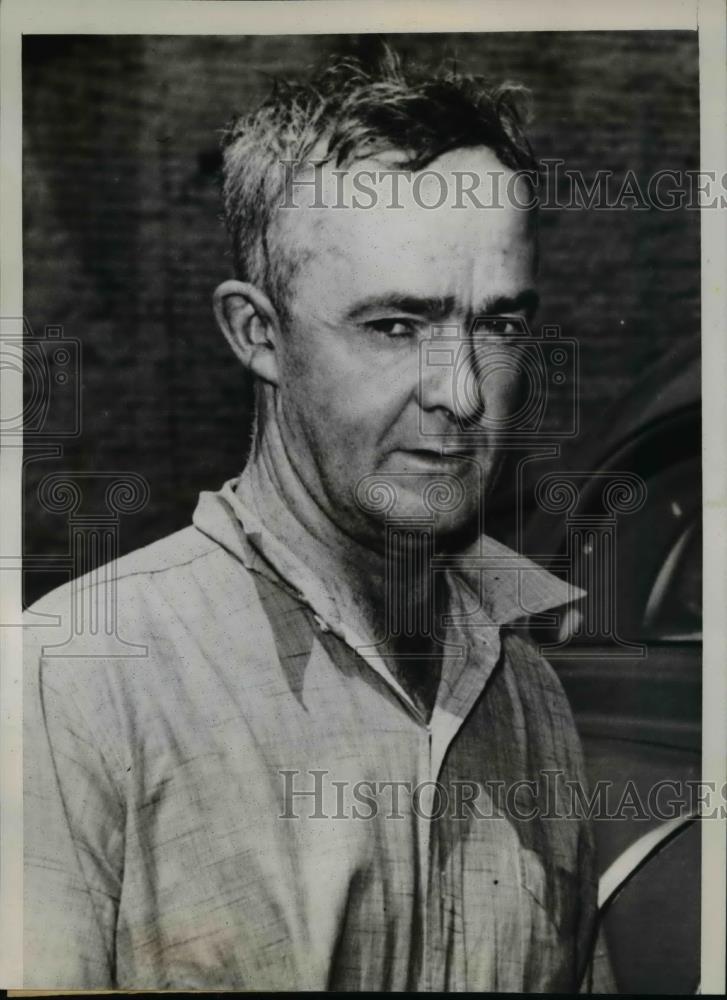 1939 Press Photo Champaign Ill Railway Mail Clerk Guy O&#39;hern who was slugged by - Historic Images