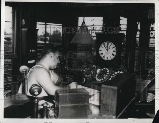 1938 Press Photo Main control Tower outside Union Street Washington D.C. - Historic Images
