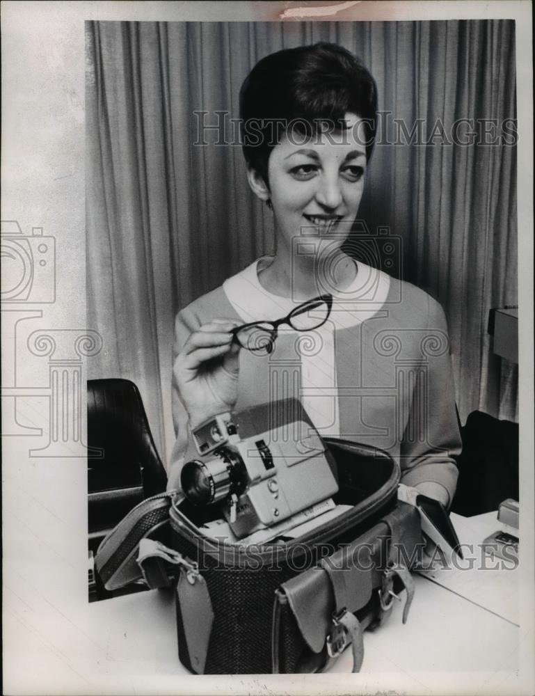 1969 Press Photo Julia Anthony - Historic Images