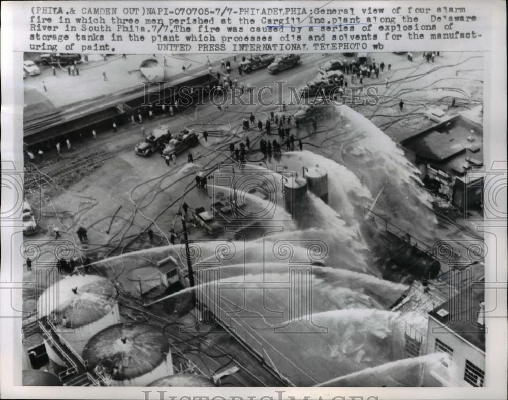 1960 Press Photo General view of four alarm fire at the Cargill Inc. plant - Historic Images