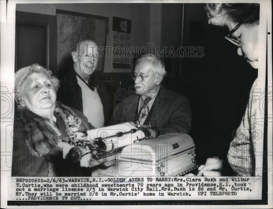 1963 Press Photo Mrs. Mary Bush & Wilbur T. Curtis, Childhood Sweethearts - Historic Images