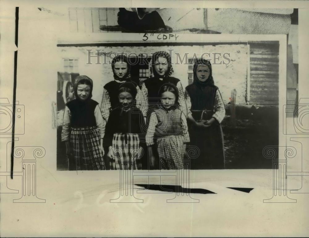 1929 Press Photo Mennonite Girls - Historic Images