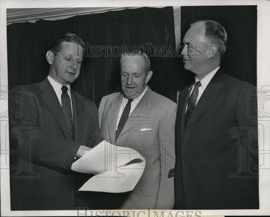 1954 Press Photo Norman P. Mason, Albert M. Cole, and T.B. King at Convenstion - Historic Images