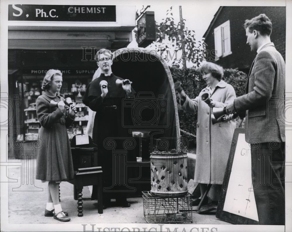 1959 Press Photo Eric Wood Reverend Starts Fundraiser For All-Saints Church - Historic Images