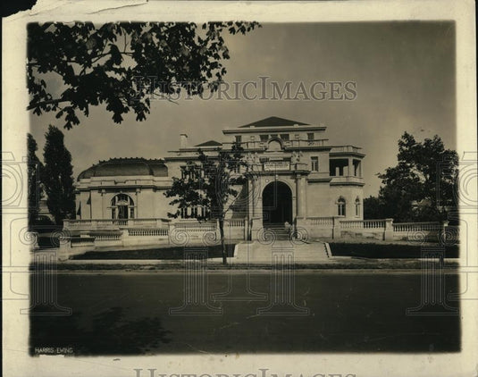 1923 Press Photo House offered by Mrs JB Henderson for VP residence - Historic Images