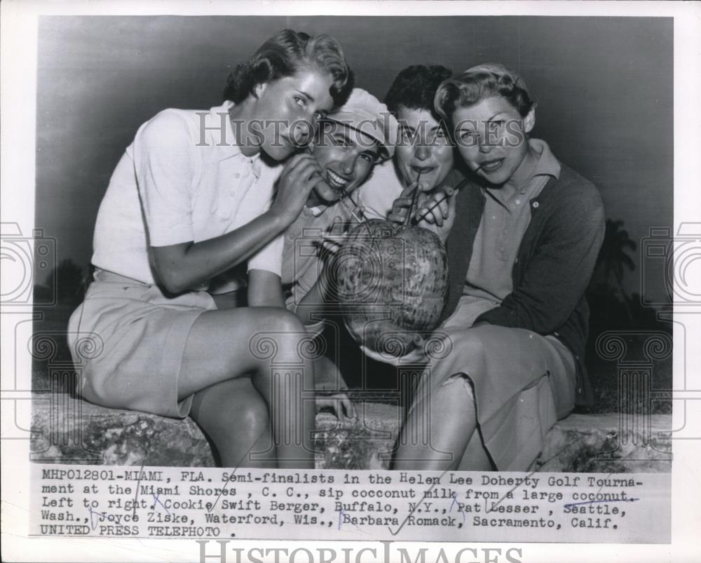 1955 Press Photo Helen Lee Doherty Golf Tournament Semifinalists Sip Coconut - Historic Images