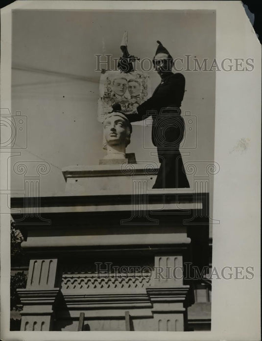 1931 Press Photo Queen Isabel, King Alfonso's grandmother statue - Historic Images
