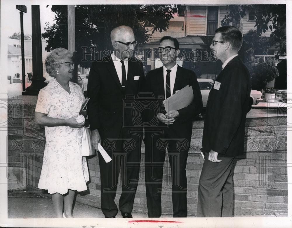 1966 Press Photo Myron Ramsey, Mrs. Myron Ramsey, Bill Calendine, James Magaur - Historic Images