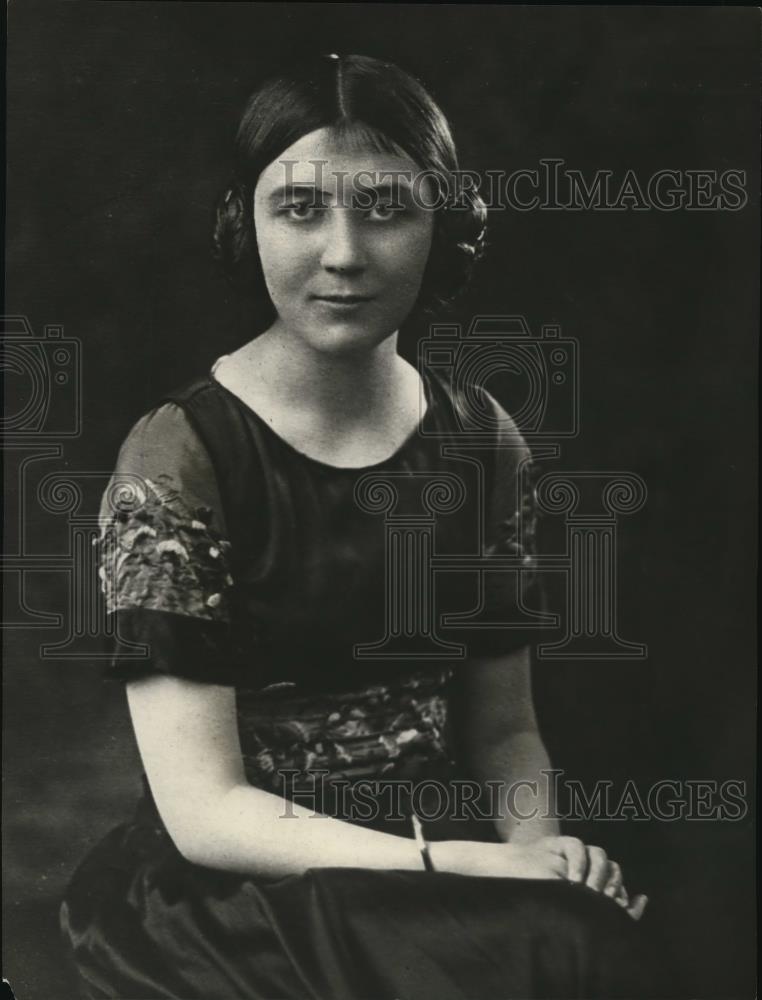1925 Press Photo Mildred Stahl, from Kokomo Indiana, Portrait - Historic Images