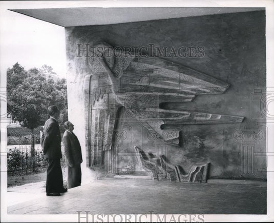 1953 Press Photo Bas Relief Phoenix by Schulz Tattenbach Federal Building Bonn - Historic Images