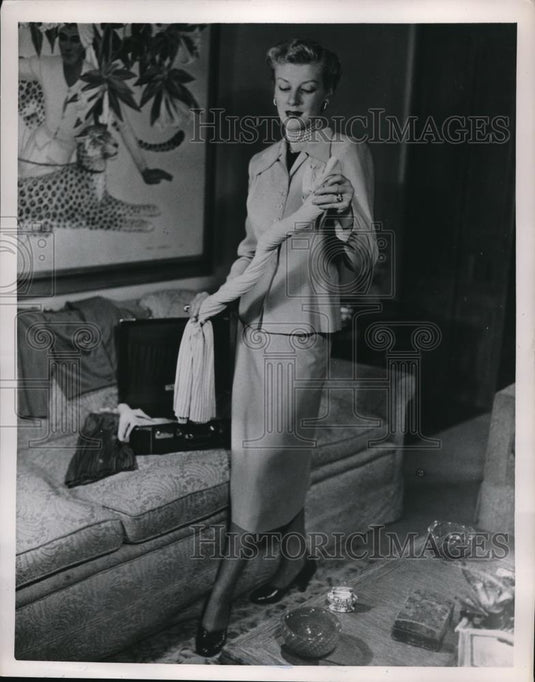 1950 Press Photo Rayon Jersey Fashion - Historic Images