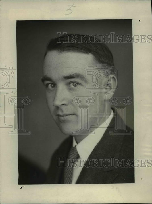 1924 Press Photo Phillip Julian Sinnott, Chief, Coach Bureau, NEA - Historic Images