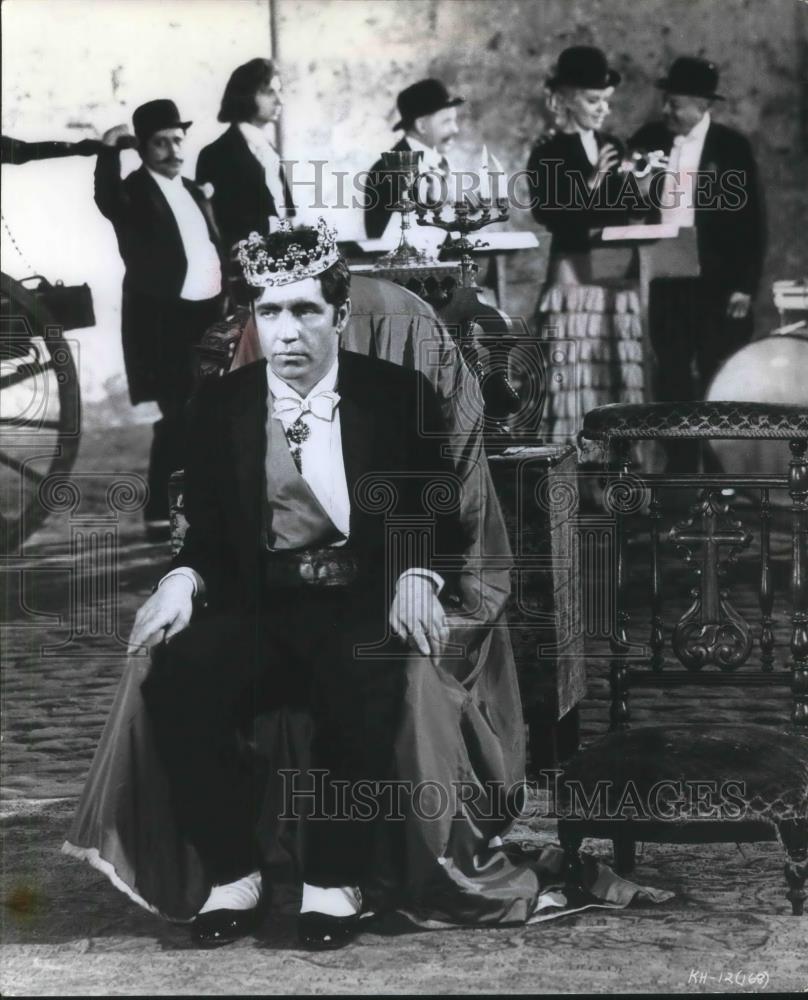 1967 Press Photo Alan Bates in King of Hearts - cvp05047 - Historic Images
