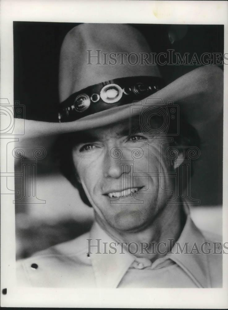 1983 Press Photo Clint Eastwood stars in Bronco Billy movie film - cvp14449 - Historic Images