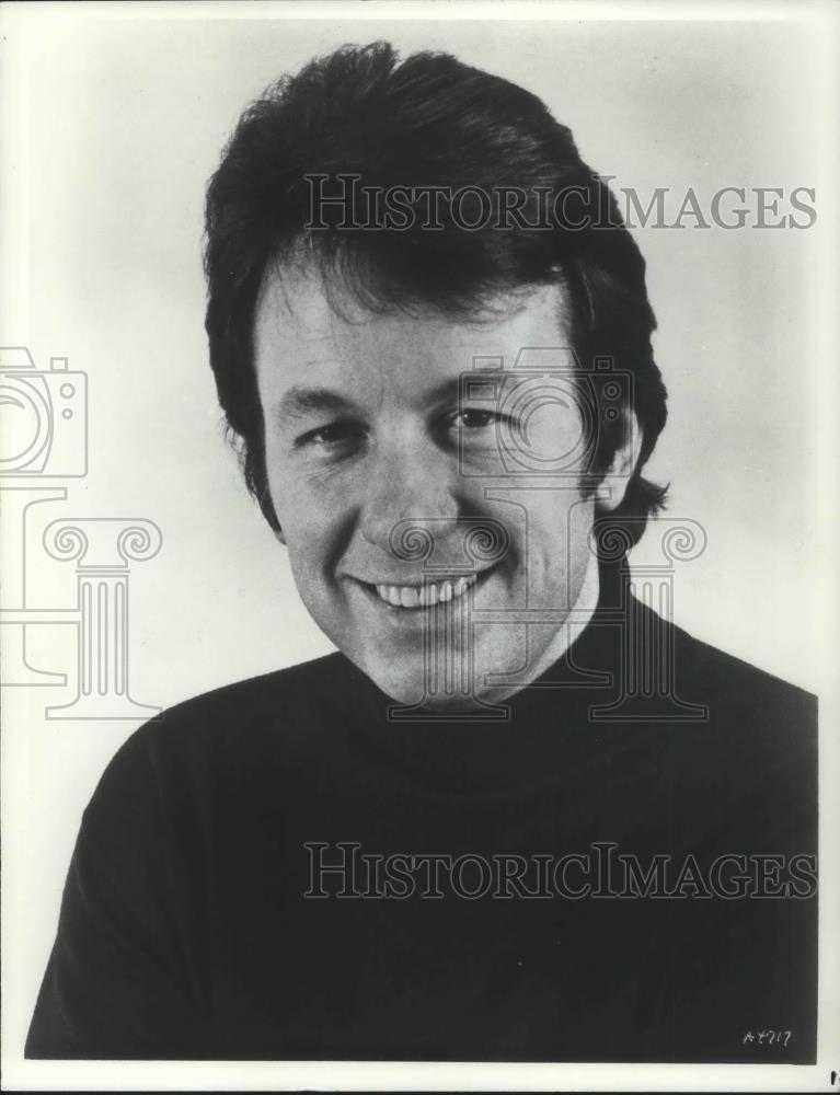1977 Press Photo Ryland Davies, Tenor - cvp01648 - Historic Images