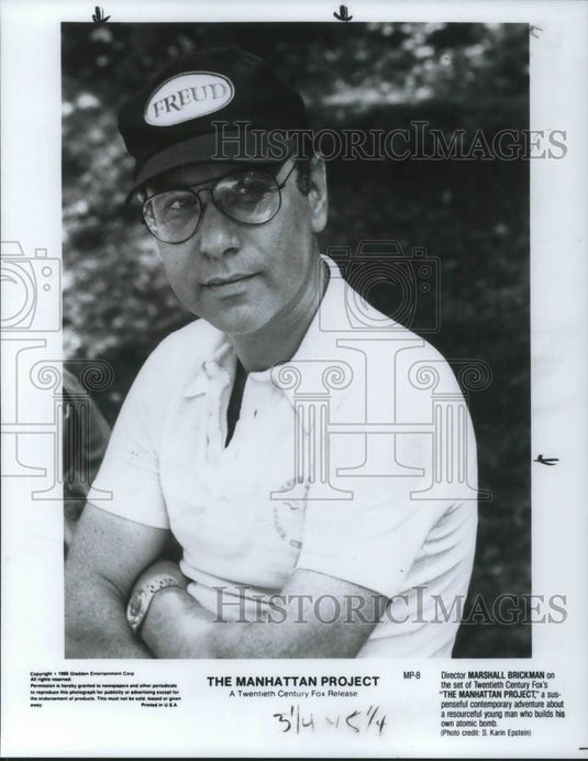 1986 Press Photo Marshall Brickman Director on set of The Manhattan Project - Historic Images