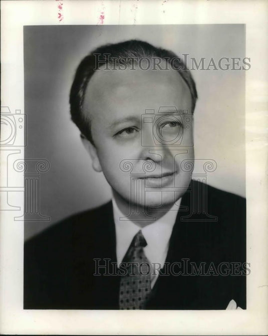 1945 Press Photo Howard Barlow Conductor Voice of Firestone Symphony Orchestra - Historic Images