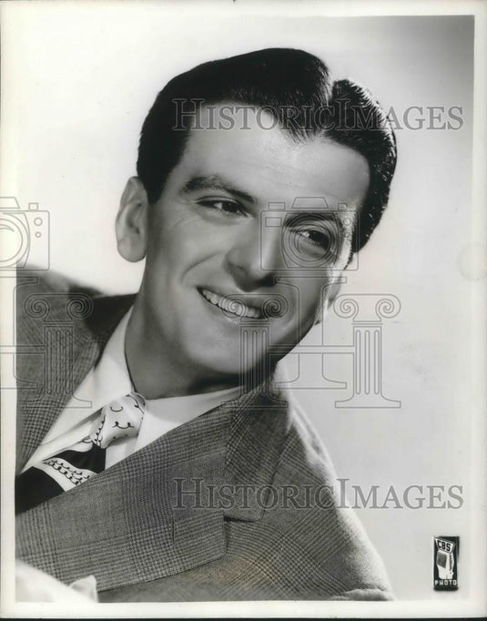 1944 Press Photo Larry Douglas Singer on Here's to Romance - cvp03963 - Historic Images