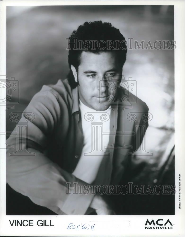 1995 Press Photo Vince Gill - cvp13776 - Historic Images