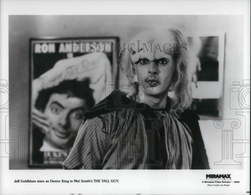 1990 Press Photo Jeff Goldblum as Dexter King in The Tall Guy - cvp12333 - Historic Images