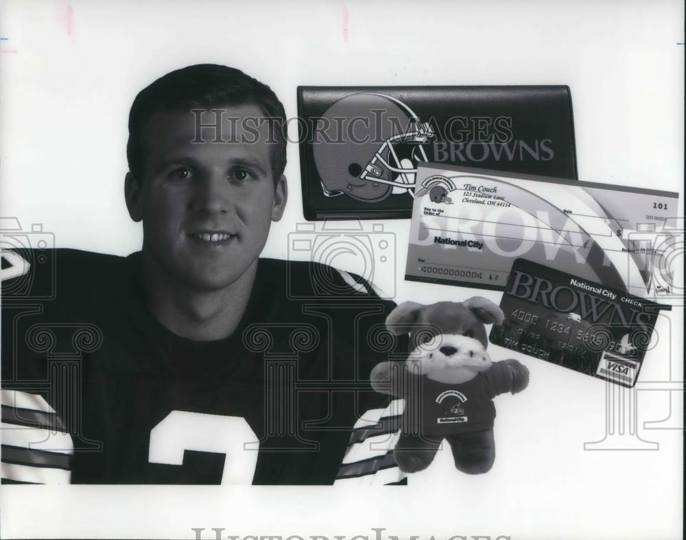 1999 Press Photo Tim Couch Quarterback Cleveland Browns National City Bank Promo - Historic Images