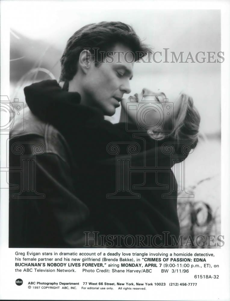 1996 Press Photo Greg Evigan Crimes of Passion Edna Buchanans Nobody Lives Forev - Historic Images