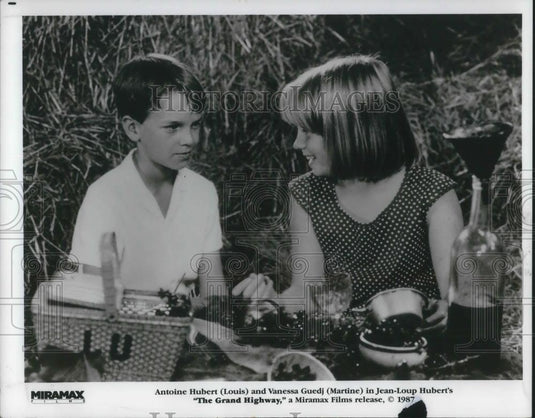 1987 Press Photo Vanessa Guedj & Antione Hubert in The Grand Highway - cvp11505 - Historic Images