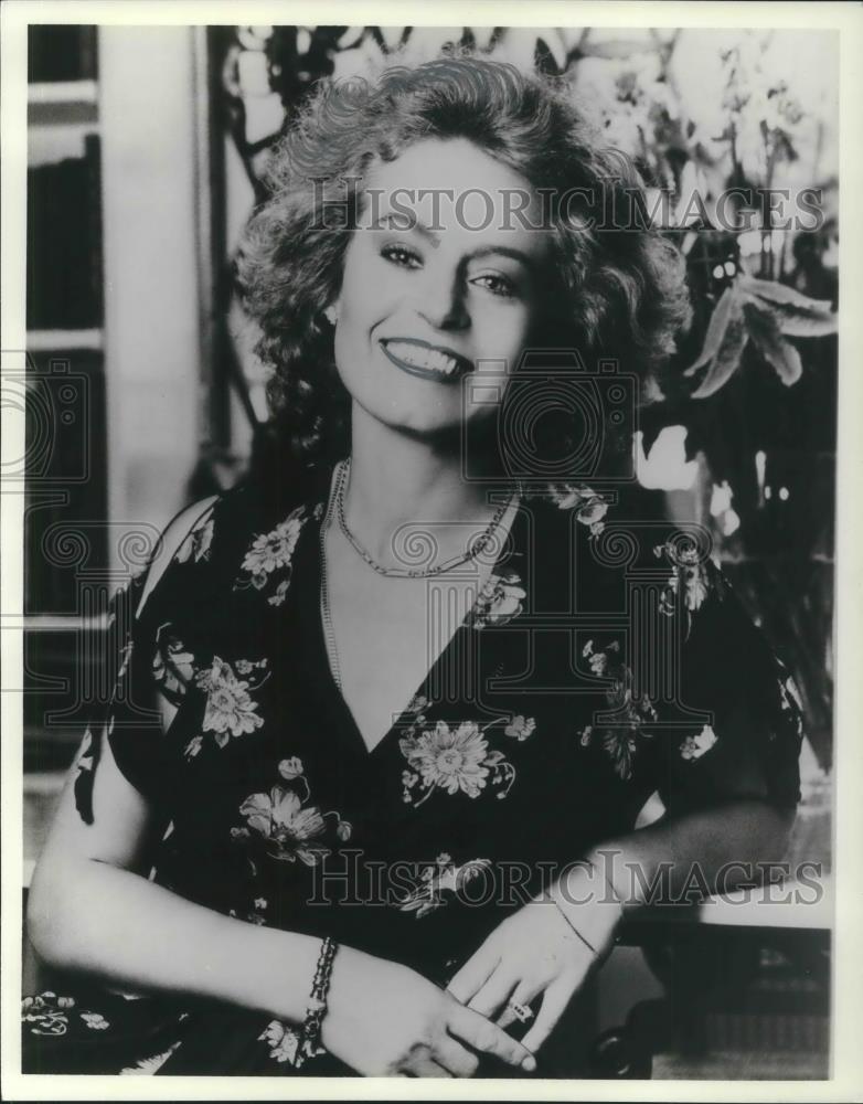 1982 Press Photo Evelyn de Jonge Fashion Designer - cvp06923 - Historic Images