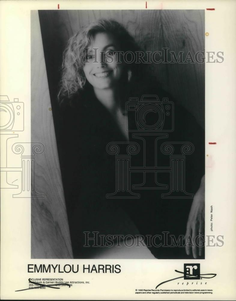 1993 Press Photo Emmylous Harris American singer and songwriter - cvp16145 - Historic Images