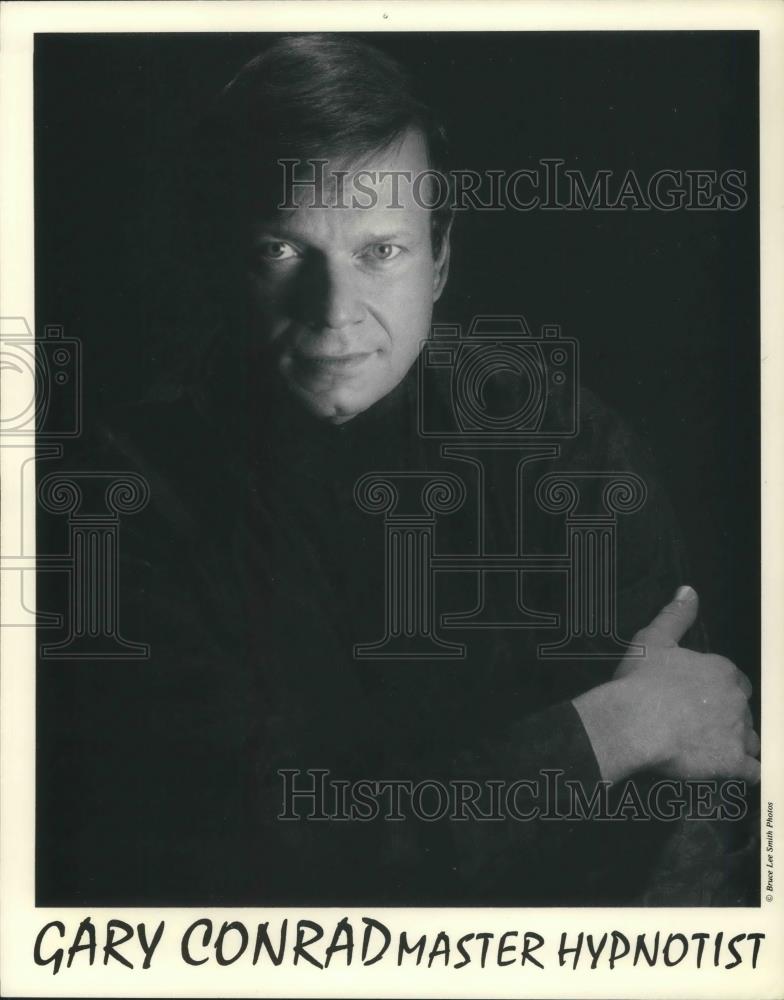 1994 Press Photo Gary Conrad Master Hypnotist - cvp02311 - Historic Images